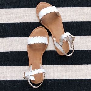 [SOLD] Cute White Sandals💐